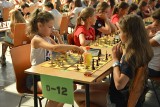 Młodzi szachiści opanowali Halę Ludową (ZDJĘCIA)