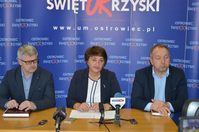 O decyzji poinformowali (od lewej) prezes Miejskiej Energetyki Cieplnej Dariusz Wojtas, wiceprezydent Marzena Dębniak i wiceprezes Artur Łakomiec.