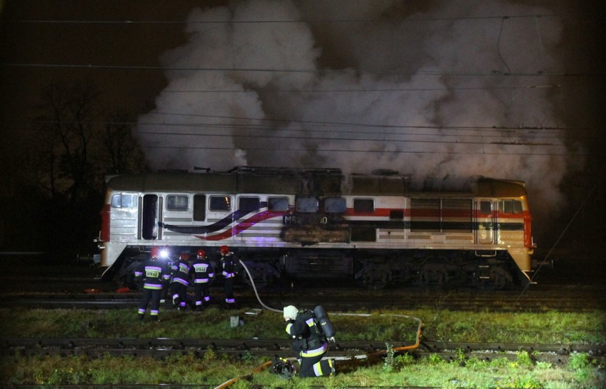 Pożar lokomotywy spalinowej w pobliżu dworca Wrocław Główny