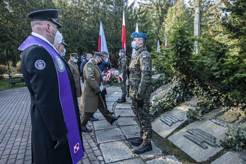 Ze względu na obowiązujące przepisy związane z pandemią...