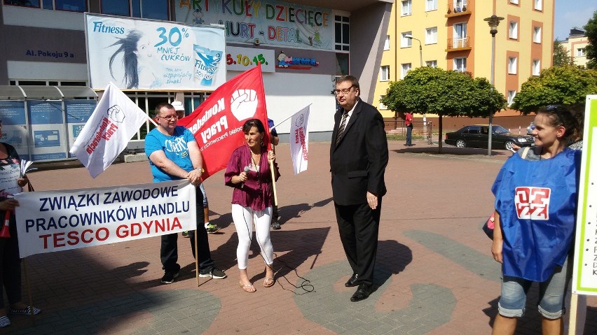 Pikiety związkowców pod marketami Tesco w Częstochowie