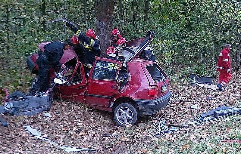 Matka zginęła na miejscu, jej syn jest szpitalu (zdjęcia)