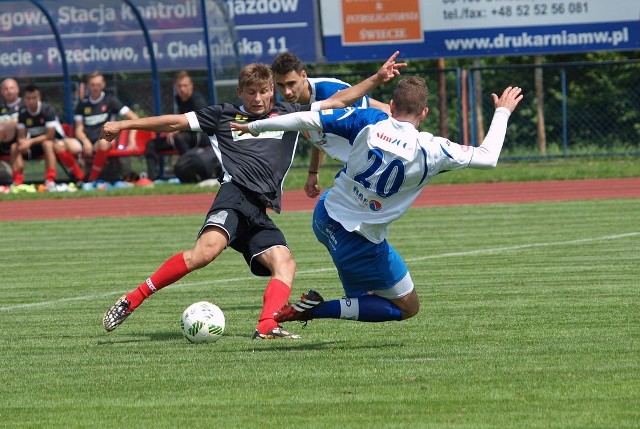 W sparingu Wda Świecie wygrała z Huraganem Morąg 2:0 (1:0). Bramki strzelili Maciej Rożnowski i przebywający na testach w Świeciu Patryk Perliński.