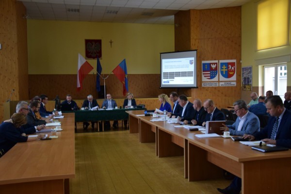 Dziesiąta sesja Rady Powiatu Włoszczowskiego (ZDJĘCIA, ZOBACZ ZAPIS TRANSMISJI)