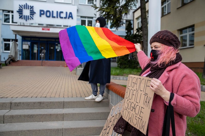 Dwie nastolatki zostały przesłuchane przez policję. Brały...