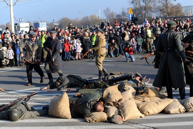 W ubiegłym roku byliśmy świadkami ciekawej inscenizacji historycznej, w tym roku 11 listopada o godz. 13 ma być podobnie.