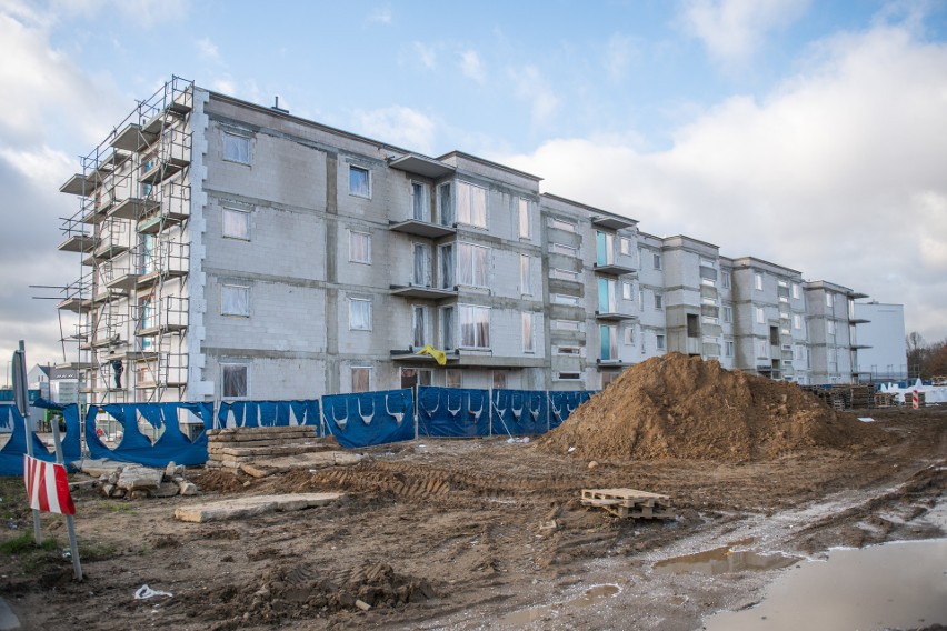 W tej chwili na Strzeszynie PTBS buduje 180 mieszkań. To...