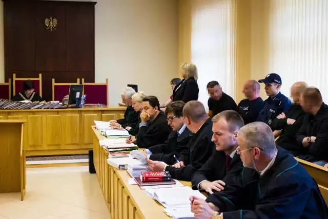 Proces "Makowca", dotyczący m.in. przestępstw samochodowych sprzed kilkunastu lat, rozpoczął się w 2013 roku. Na ławie oskarżonych zasiadła również jego żona oraz ich dwaj synowie.