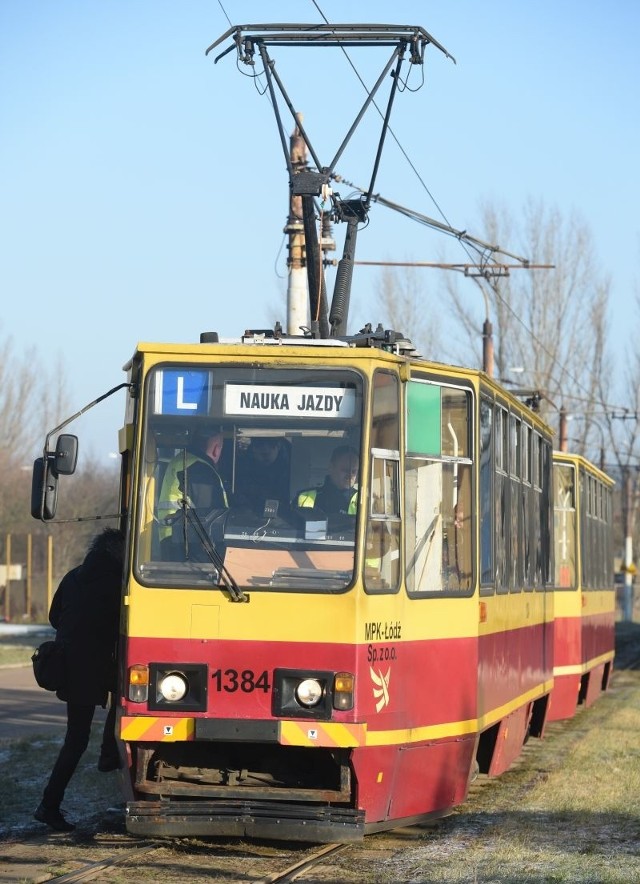 Policjanci w tramwajch