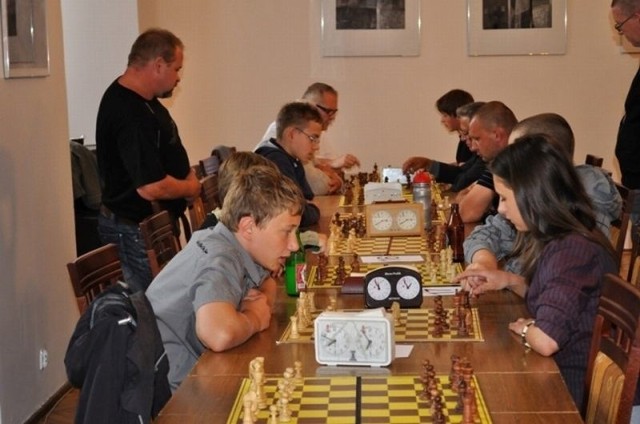 Podczas Memoriału przy szachownicach rywalizowało 42 zawodników
