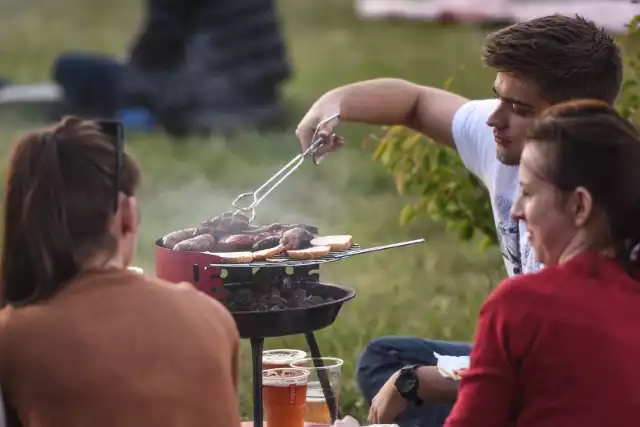 W związku z odbywającym się na terenie Kampusu UAM na Morasku Wielkim Grillowaniem, we wtorek i środę, 6 i 7 czerwca wprowadzone zostaną zmiany w komunikacji miejskie