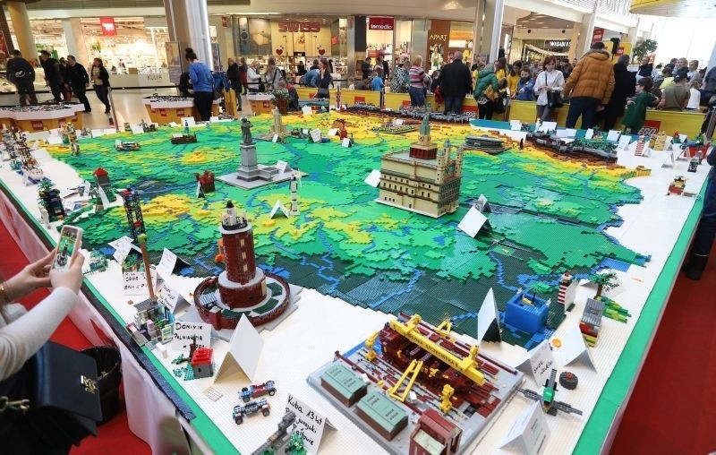 Polska z klocków LEGO powstaje w czasie ferii w Porcie Łódź.
