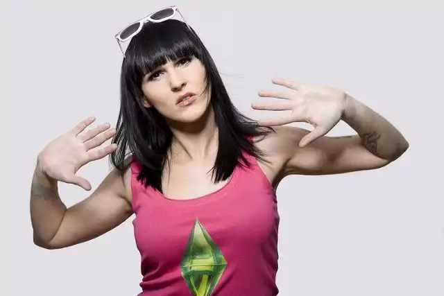 Agnieszka Chylińska promująca The Sims 3.