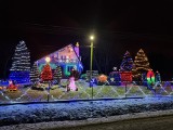 W Hermanowicach koło Przemyśla jest dom przyozdobiony 35 tys. światełek. Na żywo robi ogromne wrażenie [ZDJĘCIA] 