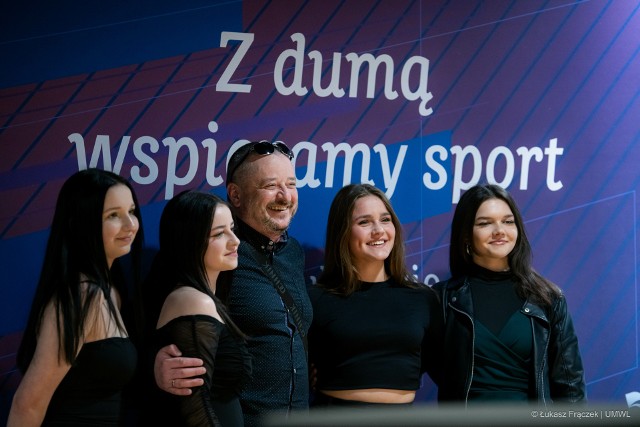 We wtorek w Lubelskim Centrum Konferencyjnym marszałek Jarosław Stawiarski oraz członek zarządu WL Zdzisław Szwed wręczyli stypendia sportowe województwa lubelskiego. Wręczono je 247 sportowcom oraz 98 trenerom, którzy przyczynili się do rozwoju sportu w regionie.