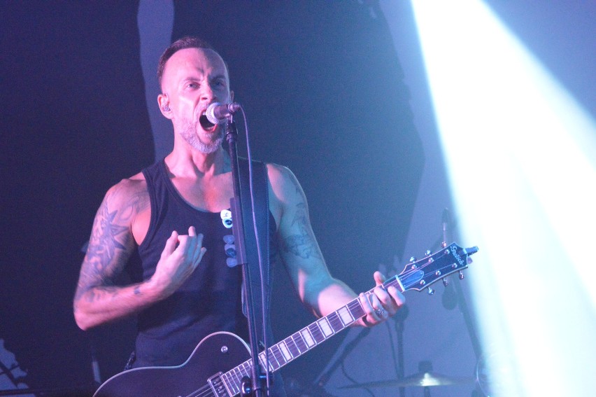 Adam Nergal Darski jest liderem zespołu Behemoth