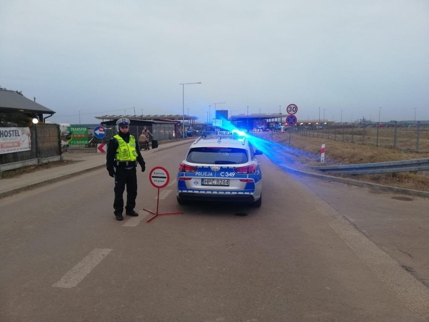 Kujawsko-pomorscy policjanci pomagają na Lubelszczyźnie,...