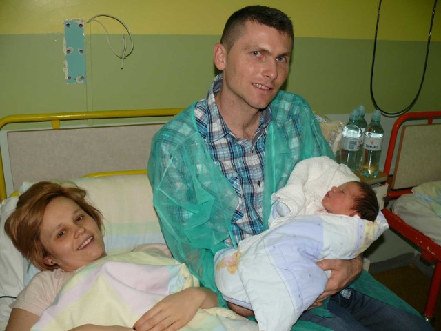 Rodzina Garbaczów &#8211; Katarzyna i Kamil - z nowym "przybyszem&#8221;.
