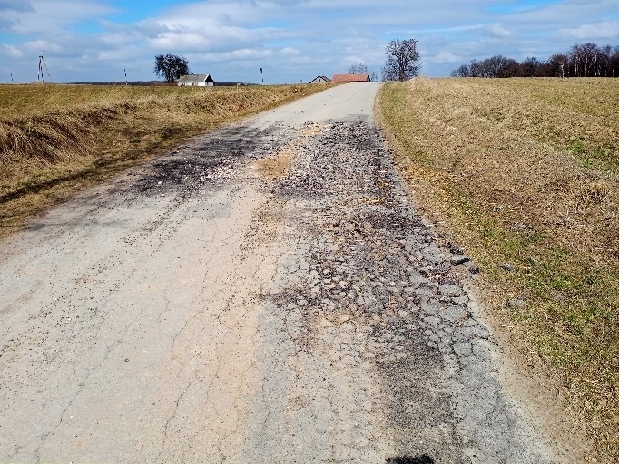 Książ Wielki. Rada Gminy wyznaczyła drogi gminne do remontu w tym roku. Drogowcy naprawią siedem odcinków 