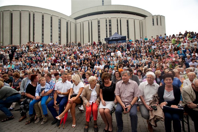 Rzeka Muzyki to niezwykle popularny cykl koncertów w amfiteatrze przy Operze Nova w Bydgoszczy