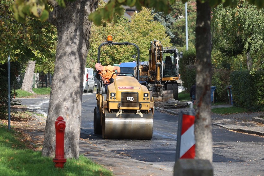 MPK i budowlańcy znów utrudnili kierowcom życie. Kolejny raz nie poinformowano o remoncie na czas