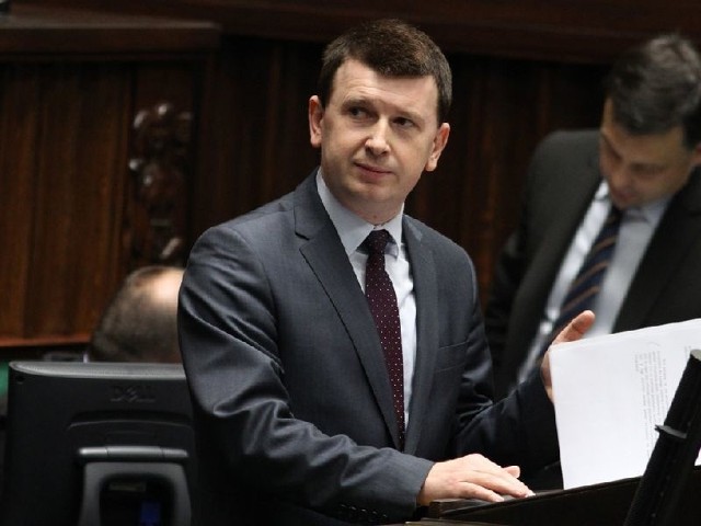 Poseł Jarosław Górczyński z Polskiego Stronnictwa Ludowego zagłosował za odwołaniem ministra transportu Sławomira Nowaka.