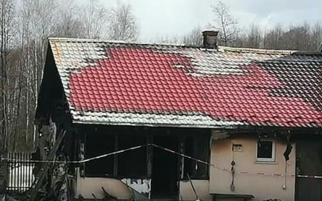 Spłonęło wszystko, co miały. Pani Małgorzata w pożarze straciła ojca, a jej c&oacute;rki dziadka. Aktualnie trwa zbi&oacute;rka na rzecz samotnej matki i jej c&oacute;reczek.