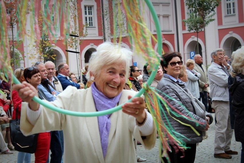 W sobotę start Senioralnych.Poznań! Na seniorów czeka aż 150 wydarzeń, na które mogą się wybrać w ciągu najbliższych tygodni