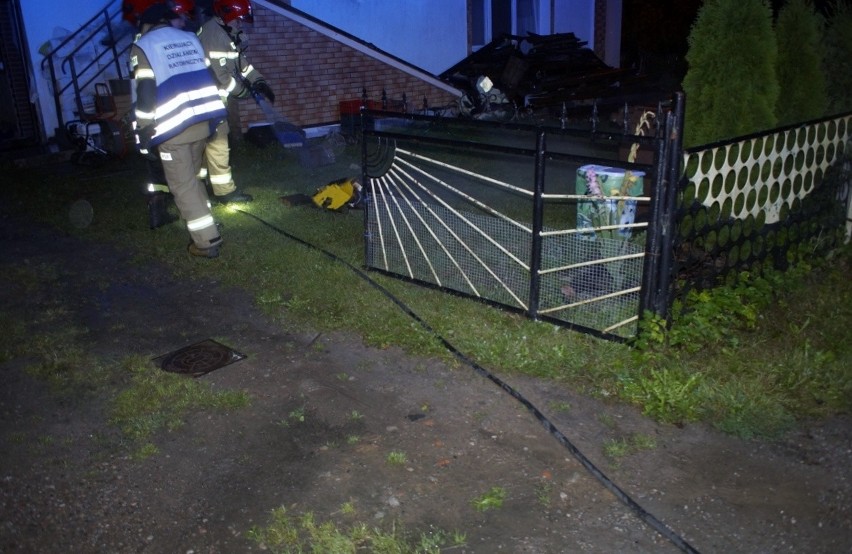 Pożar kotłowni w Bruskowie Małym, na miejsce pojechały trzy...