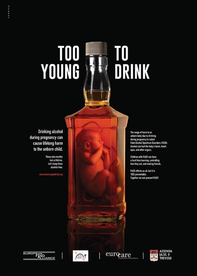 Alkohol w ciąży: Skala niewiedzy jest uderzająca [ROZMOWA]