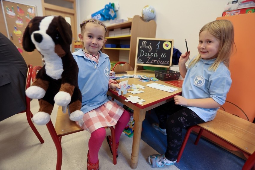 Nowy rok szkolny we Wrocławiu. UNICEF wspiera edukację ukraińskich dzieci  (ZDJĘCIA)