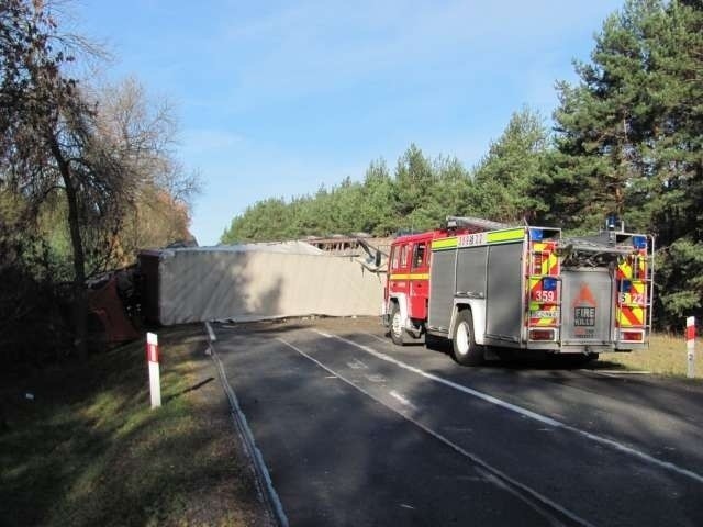 Wypadek TIRa na DK 46 w Janowie [ZOBACZ ZDJĘCIA]