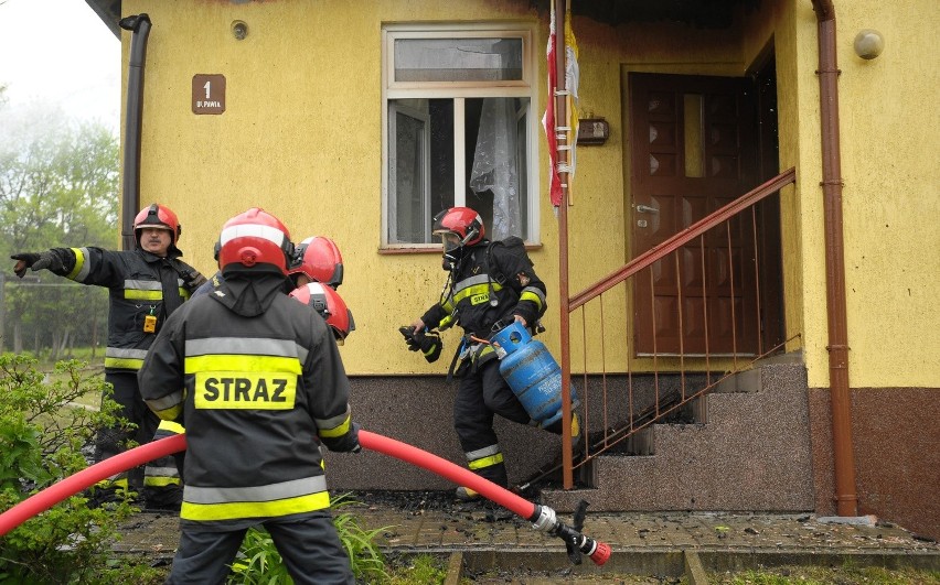 Około godz. 14 wybuchł pożar w domu jednorodzinnym przy ul....