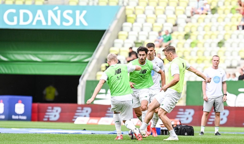 Lech Poznań - Lechia Gdańsk 22.08.2021 r. Znamy skład biało-zielonych. Jaki plan ma trener Piotr Stokowiec? Jest duże zaskoczenie!