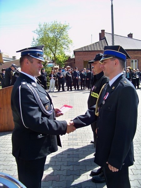 Święto strażackie w Szydłowcu stało się okazją do wręczenia odznczeń i nominacji.
