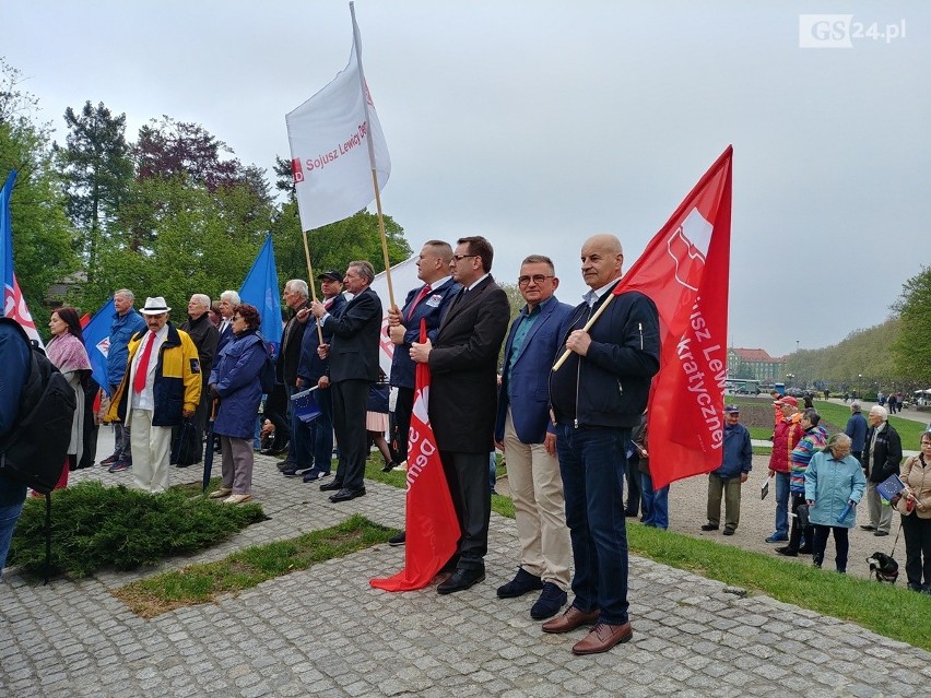 Święto Pracy w Szczecinie: Kwiaty, przemówienia, grochówka i lody