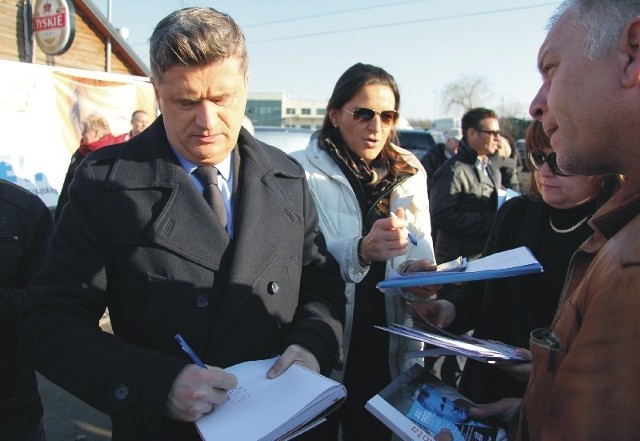 Janusz Palikot odwiedził polsko - ukraińskie przejście graniczne w Medyce.