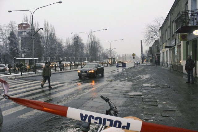 W piątkowym wypadku na Rzgowskiej zginęła 61-letnia kobieta
