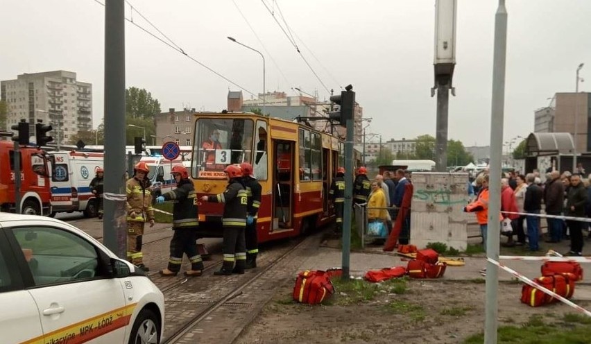 Wypadek tramwaju MPK. Na ul. Dolnej przy Zgierskiej tramwaj uderzył w słup. Zajmie się tym prokuratura! [FILM ZDJECIA]