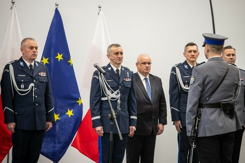 Główne kierownictwo Komendy Wojewódzkiej Policji w...