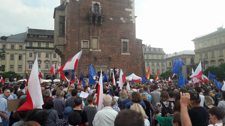 24 lipca 2017. Protest w obronie niezależności sądów na...