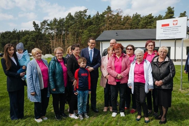 Wizyta premiera Morawieckiego jest częścią spotkań z mieszkańcami pod hasłem "Polska jest jedna - Inwestycje lokalne".