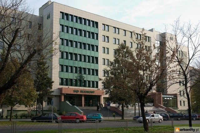 4 lipca do Sądu Rejonowego w Kielcach wpłynął wniosek o upadłość Elmar Handel.