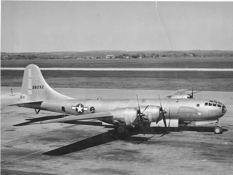 Boeing B-29 Superfortress (Superforteca) – amerykański...
