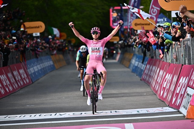 Triumf Słoweńca Tadeja Pogacara na ósmym etapie Giro d'Italia.