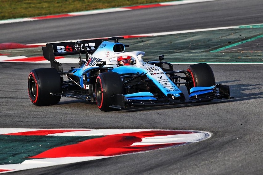 Formuła 1. Robert Kubica na torze! Polski kierowca rozpoczął testy bolidem Williamsa w Barcelonie [WIDEO]