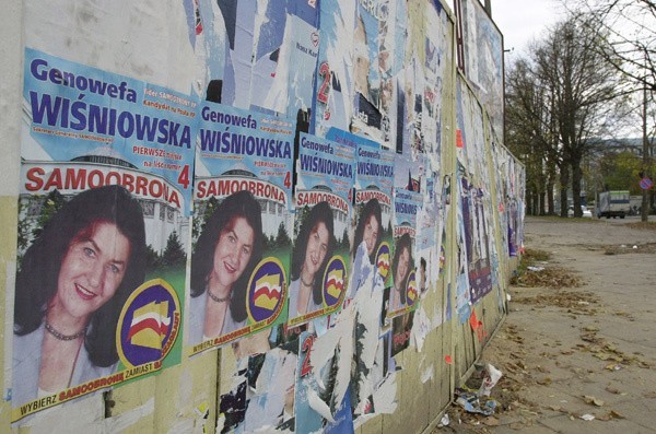 We wtorek po południu w centrum Białegostoku plakatów wyborczych nie brakowało