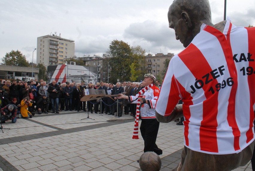 Józef Kałuża wreszcie ma swój pomnik