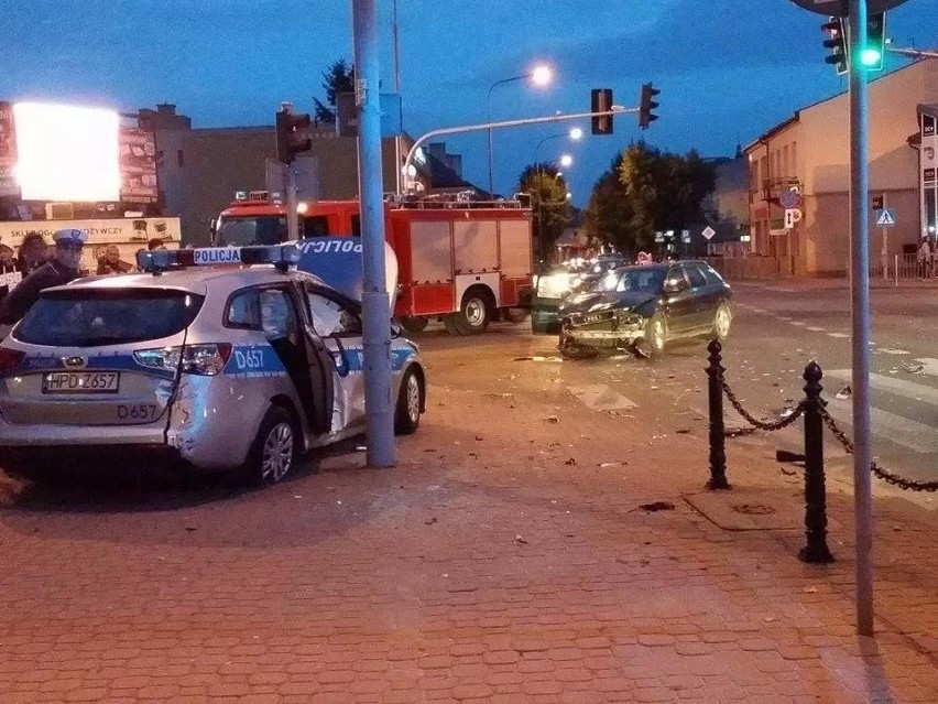 W Łukowie radiowóz zderzył się z audi. 8 osób zostało poszkodowanych