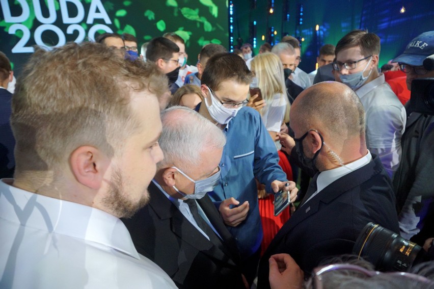 Wybory 2020. Młodzi z PiS ostrzejsi od samego prezesa Kaczyńskiego. Zobacz zdjęcia z wizyty w Lublinie